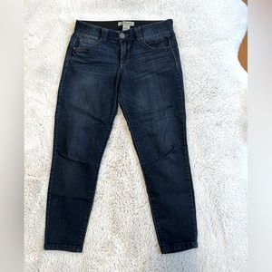 Democracy dark wash skinny ankle jean. Size 8P